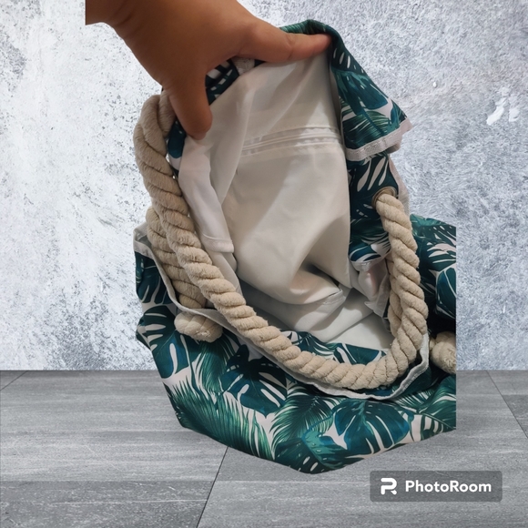 Tropical Monstera Beach bag - Picture 3 of 3